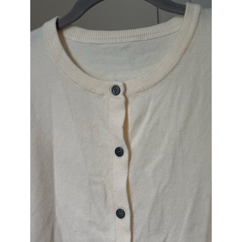 Women’s Ivory Button Front Cardigan Sweater Soft Knit Long Sleeve Classic M - Picture 6 of 9
